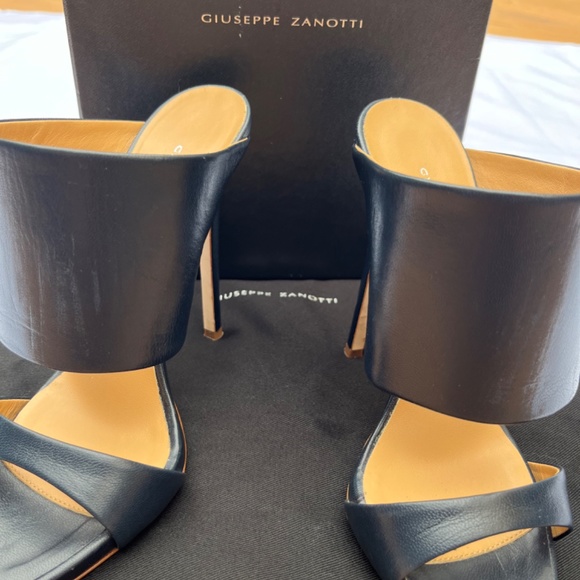 Giuseppe Zanotti Heels - Picture 4 of 7